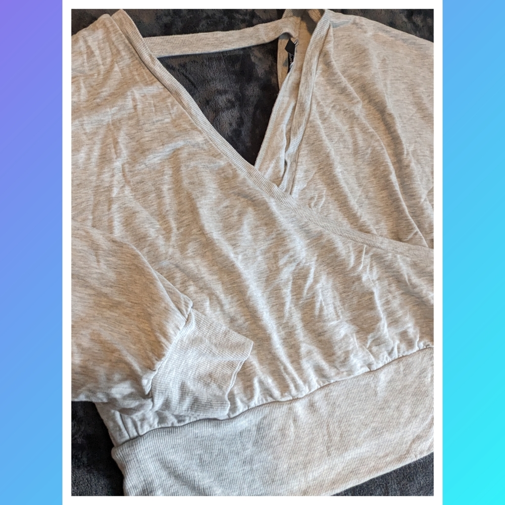Express Wrap Sweatshirt - Picture 9 of 10